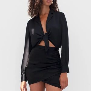 NWT Aritzia Babaton Glisten Skirt